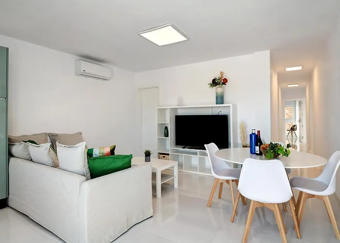 Semesterbostad Kay 4 La Santa